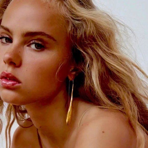 Zara? Jewelry - Gold statement earrings